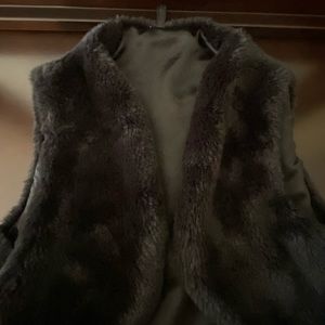 Fluffy cropped jacket.